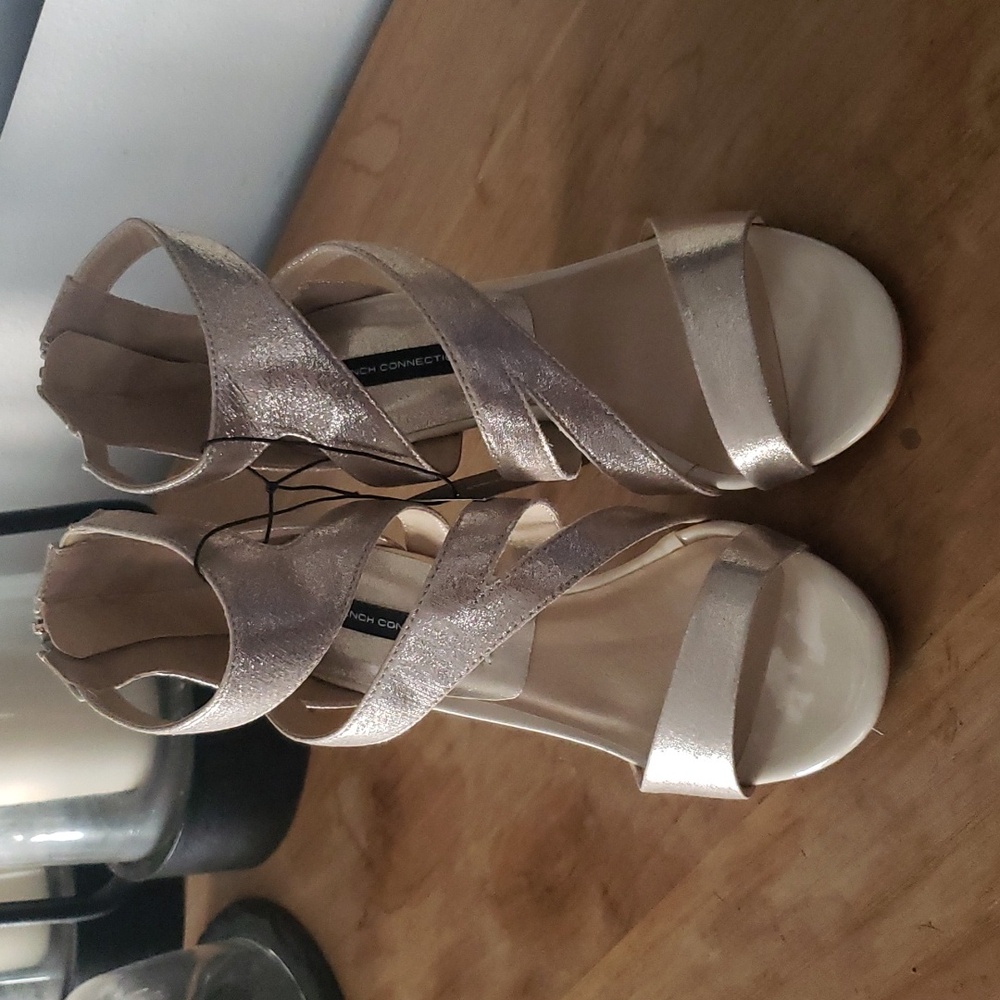 French connection gold strappy high heels size 7 NWT